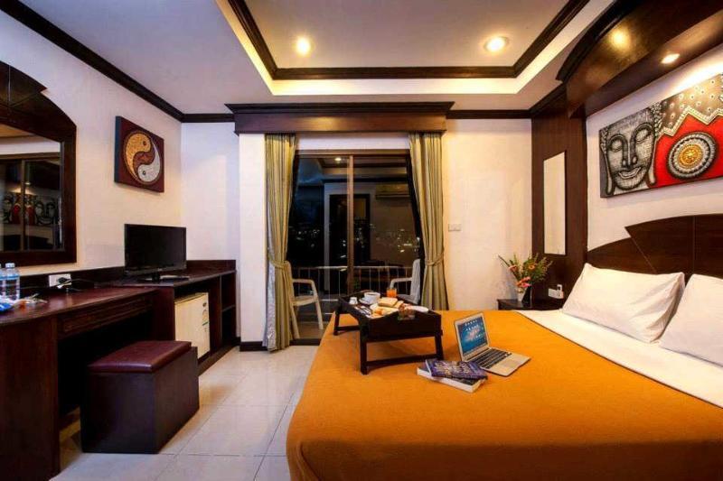 Fish And Summer House Patong Exterior photo